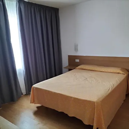 Millan Hotel 2*